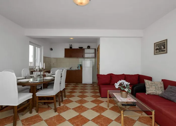 Vele Duplex-wohnung Mit Terrassen Und Meerblick By Interhome Apartment *